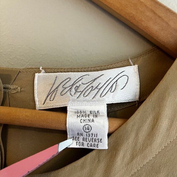 Vintage Lord & Taylor 100% Silk Sleeveless Blouse – Size 14 – Camel Tan - Picture 6 of 6